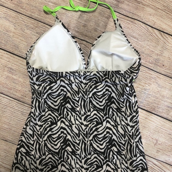 ‼️SOLD‼️ Ladies’ Swim Set - Picture 6 of 8